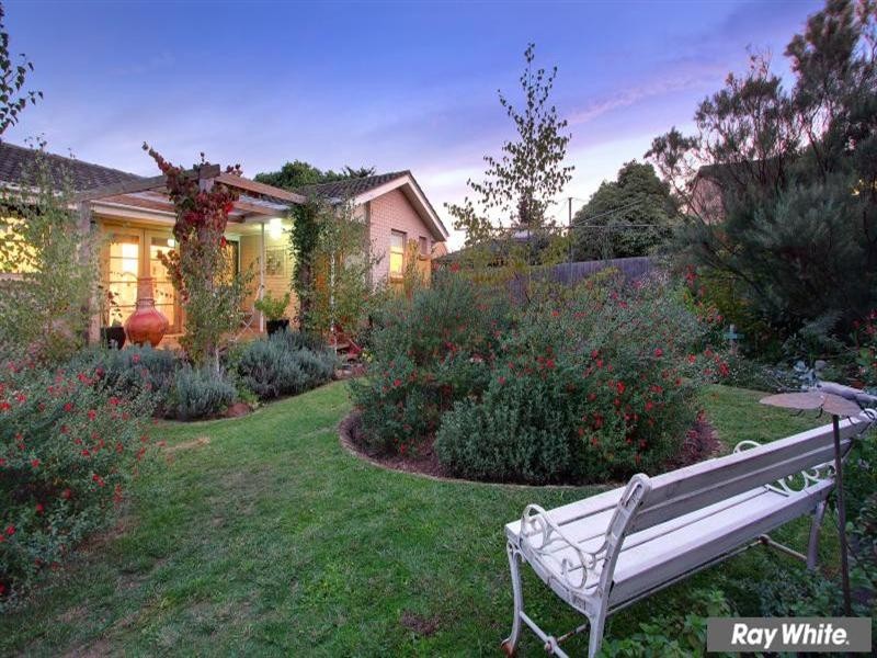13 Warrah Street, Mornington VIC 3931