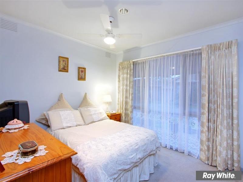 2/11 Napier Street, Mornington VIC 3931