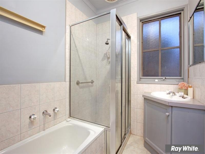 2/11 Napier Street, Mornington VIC 3931