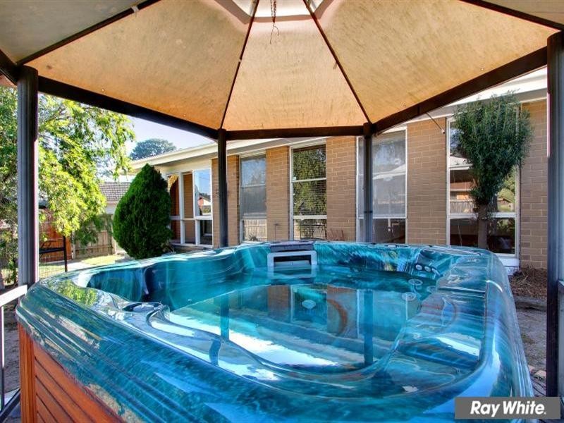 49 Illowa Street, Mornington VIC 3931