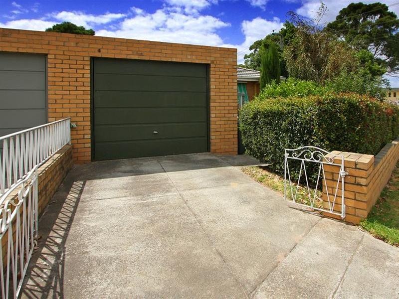 2/23 Cromwell Street, Mornington VIC 3931