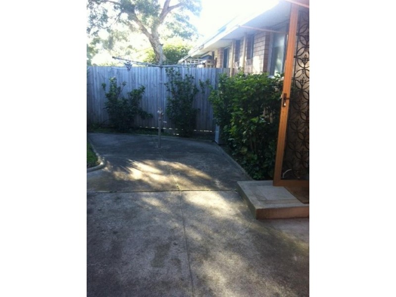 2/23 Cromwell Street, Mornington VIC 3931