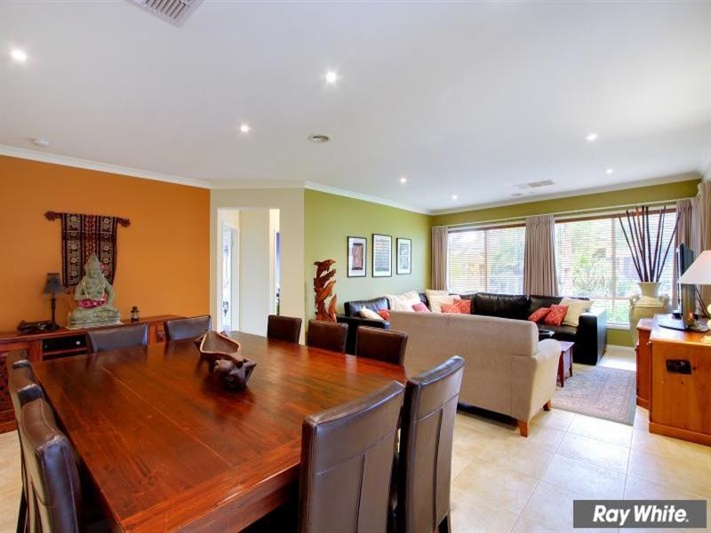 3 Halcyon Rise, Mornington VIC 3931