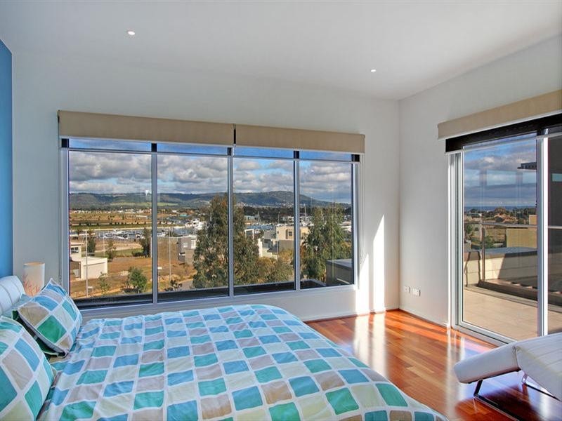 28 The Cove, Safety Beach VIC 3936