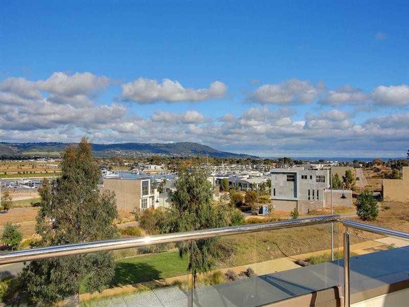 28 The Cove, Safety Beach VIC 3936