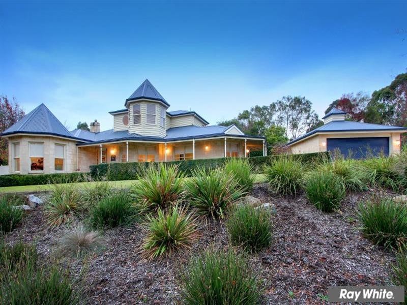 13 Kotor Close, Mount Martha VIC 3934