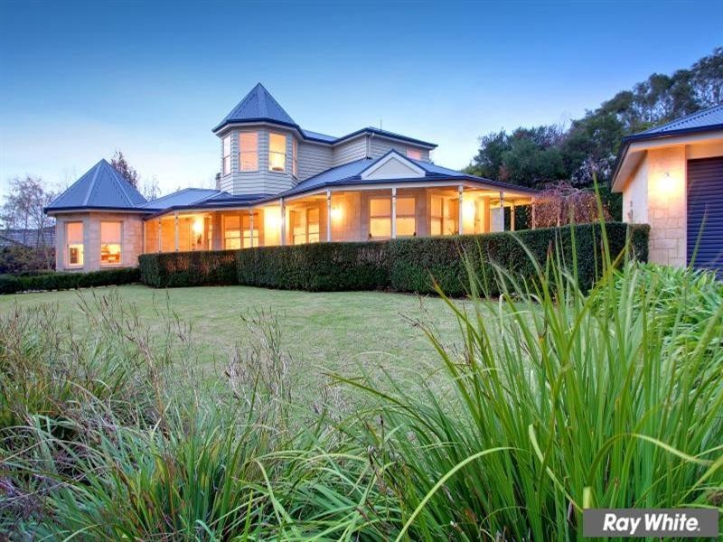 13 Kotor Close, Mount Martha VIC 3934