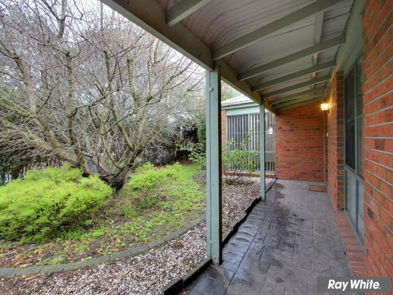 10 Ellinbank Crescent, Mornington VIC 3931