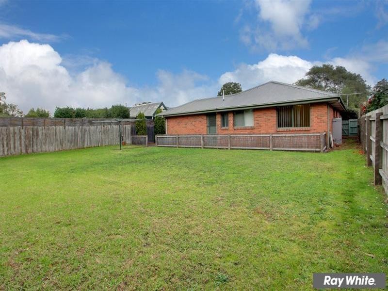 10 Ellinbank Crescent, Mornington VIC 3931