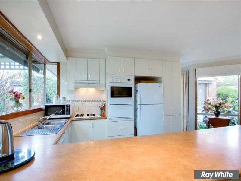 9 Erica Court, Mount Martha VIC 3934