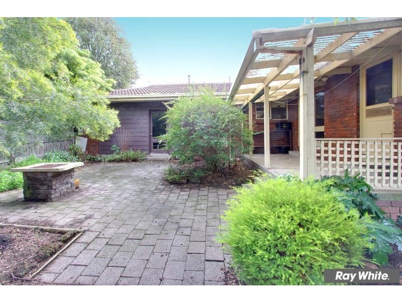 6 Warner Avenue, Mornington VIC 3931