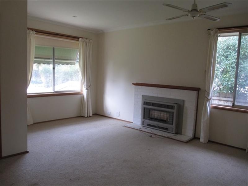 33 Strachans Road, Mornington VIC 3931