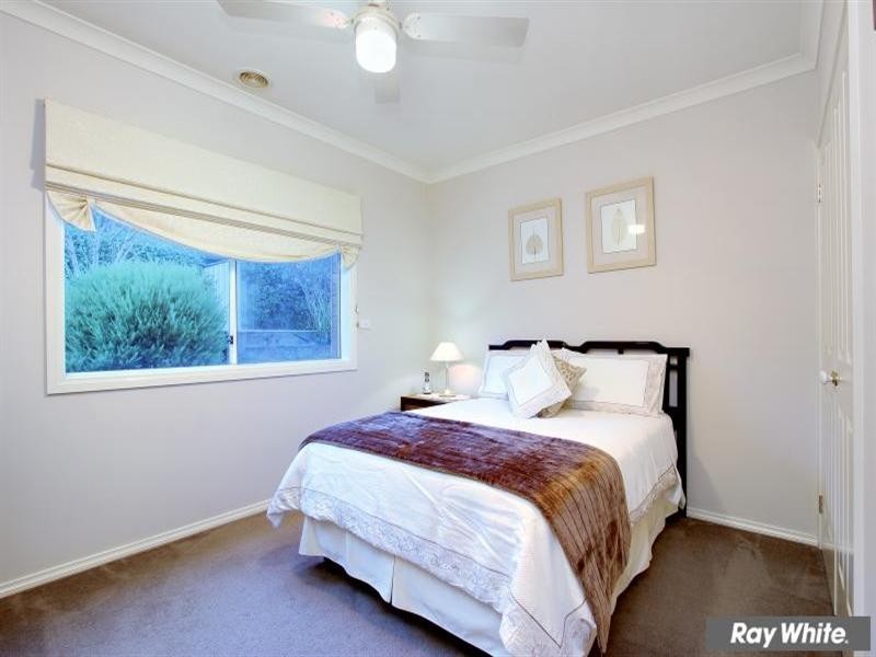 15 Serenity Way, Mornington VIC 3931