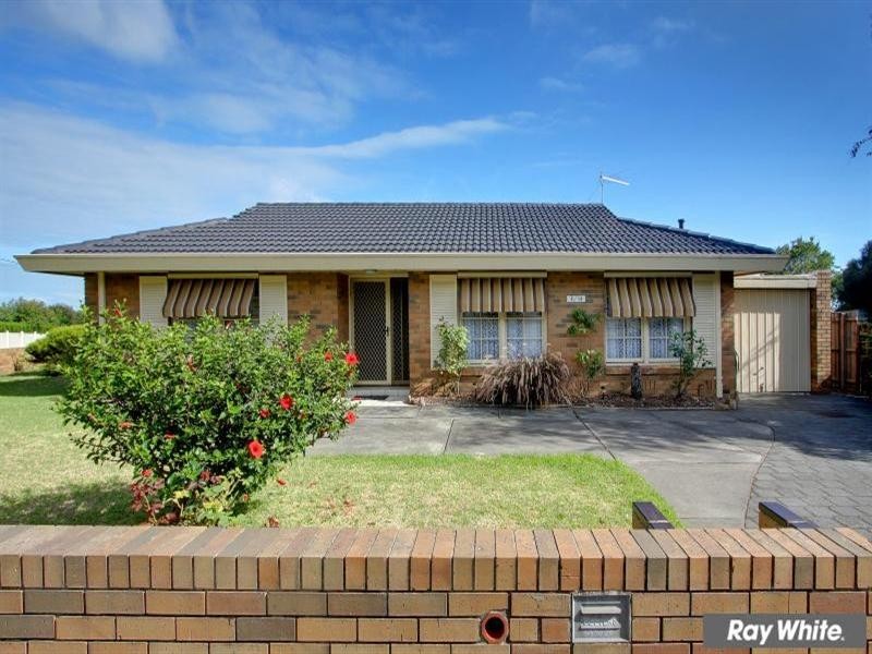 18 Empire Street, Mornington VIC 3931