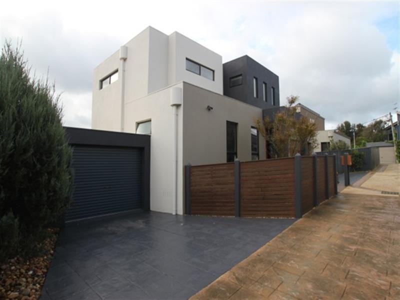 6a Webb Street, Mornington VIC 3931