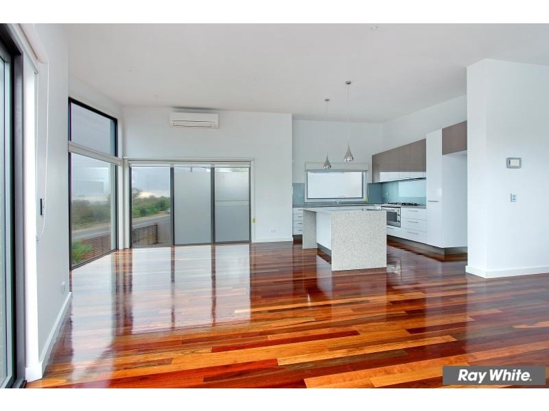 560 Esplanade, Mount Martha VIC 3934