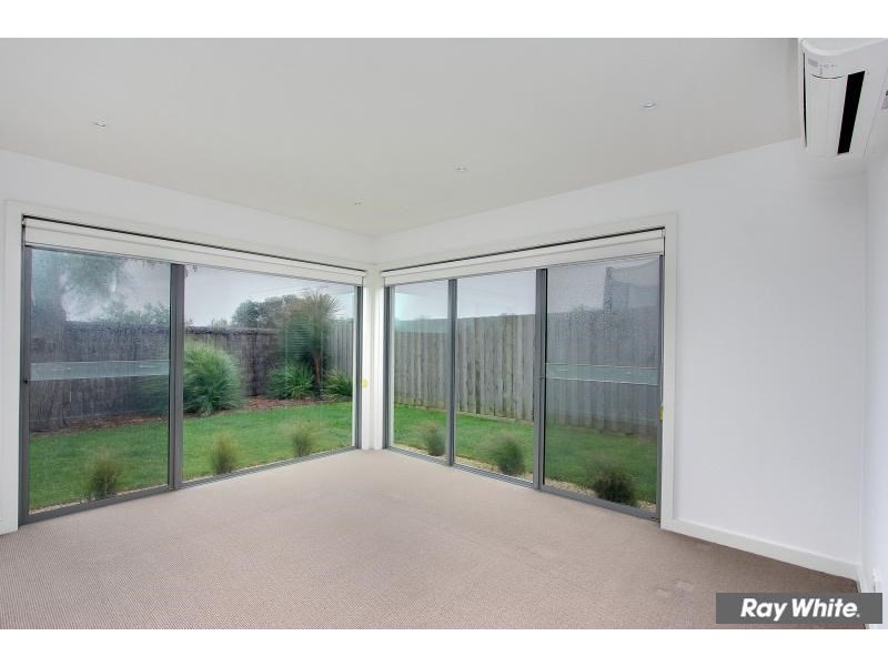 560 Esplanade, Mount Martha VIC 3934