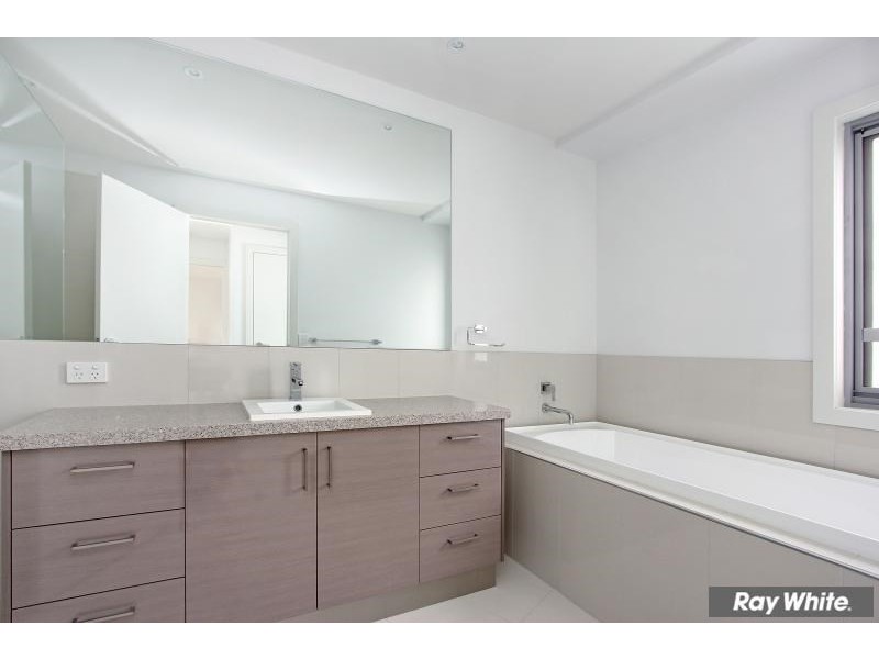 560 Esplanade, Mount Martha VIC 3934