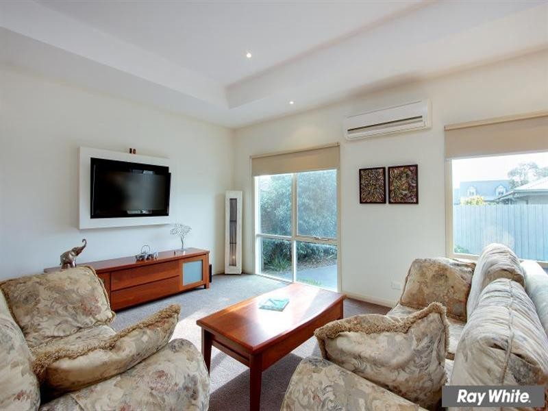 18a Oakland Street, Mornington VIC 3931