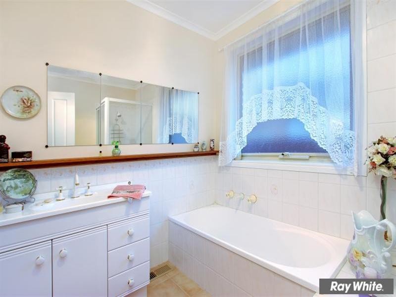 18 Meribah Close, Mornington VIC 3931