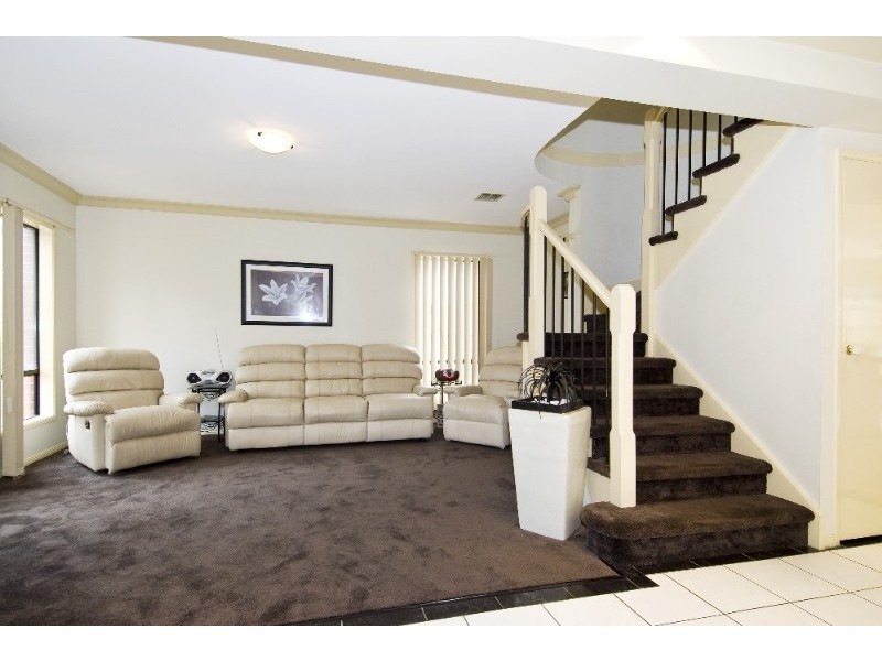 18 Viewgrand Way, Greensborough VIC 3088