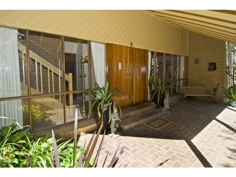 32 Tallow Wood Drive, Greensborough VIC 3088