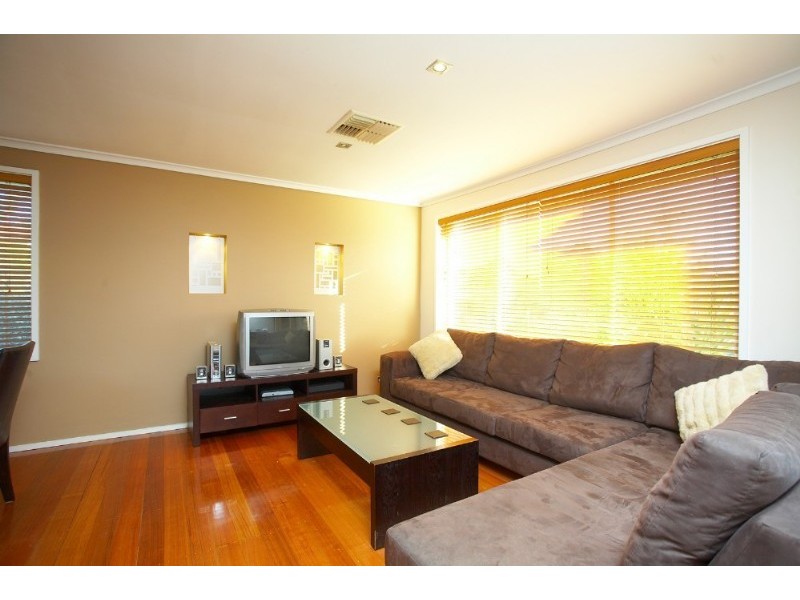 20 Kentwood Road, Macleod VIC 3085