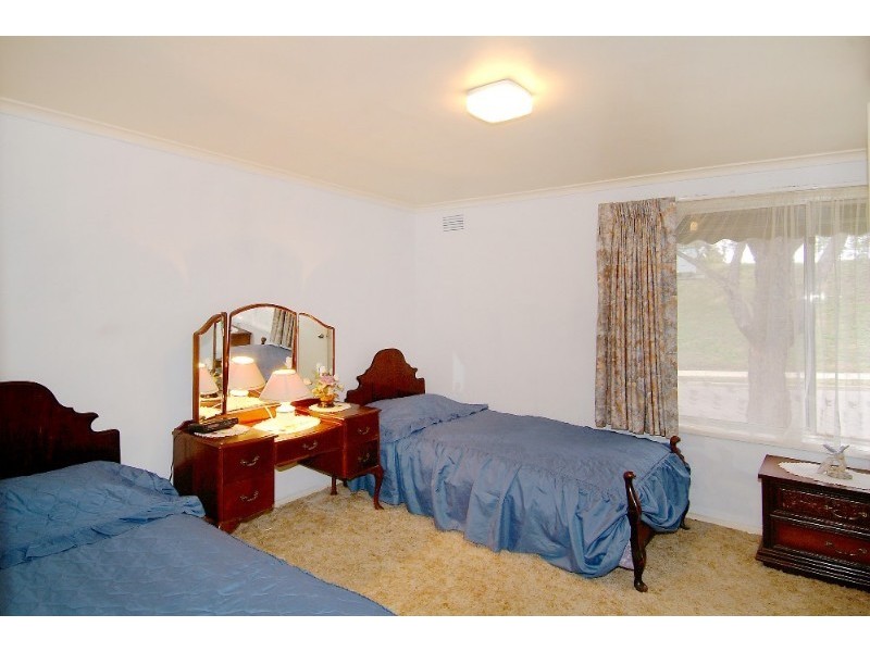 15 Moodie Street, Greensborough VIC 3088