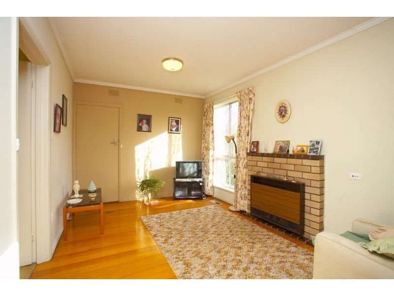 24 Yerrawa Drive, Watsonia VIC 3087