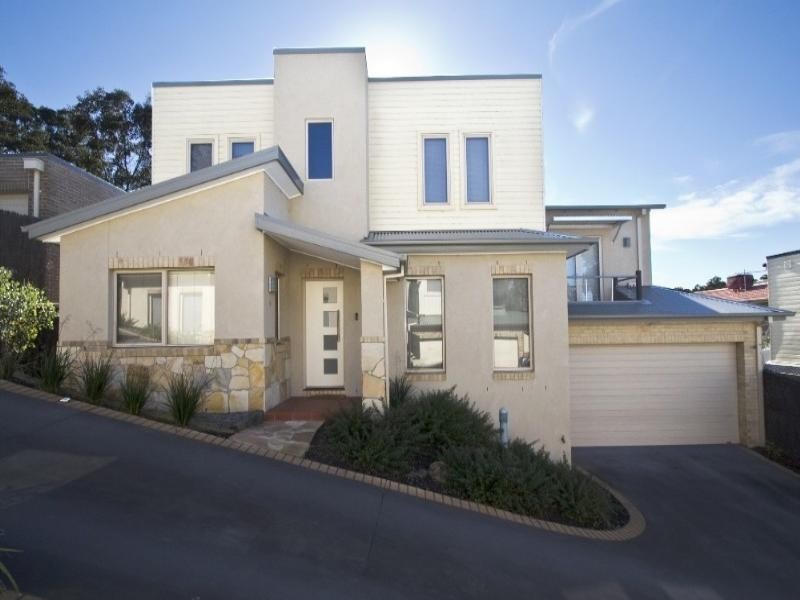 9/171 St Helena Road, Greensborough VIC 3088