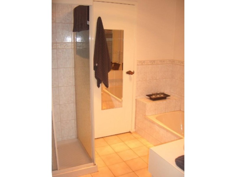 262 Plenty River Drive, Greensborough VIC 3088