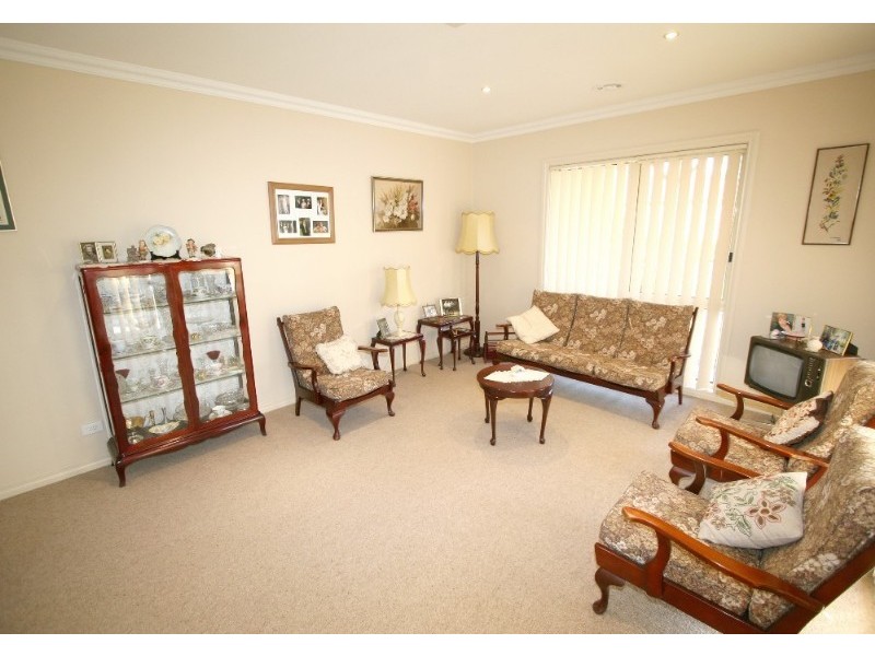 1/110 St Helena Road, Greensborough VIC 3088