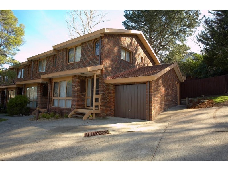 1/8 Paterson Crescent, Greensborough VIC 3088