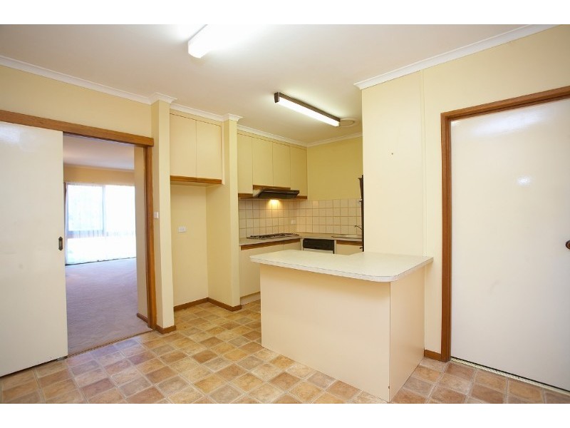 1/8 Paterson Crescent, Greensborough VIC 3088