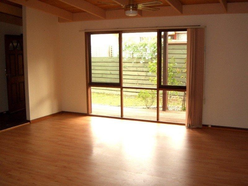 2/126 Somers Avenue, Macleod VIC 3085