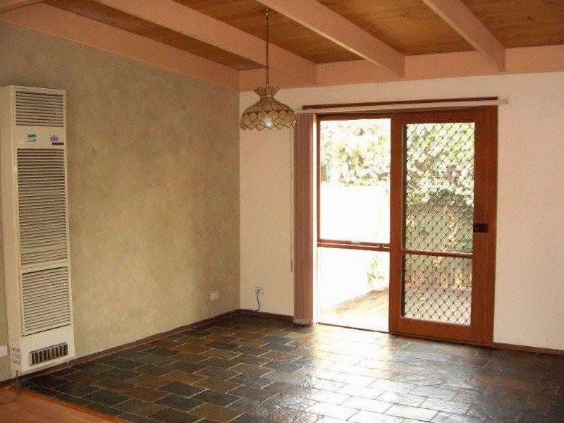 2/126 Somers Avenue, Macleod VIC 3085