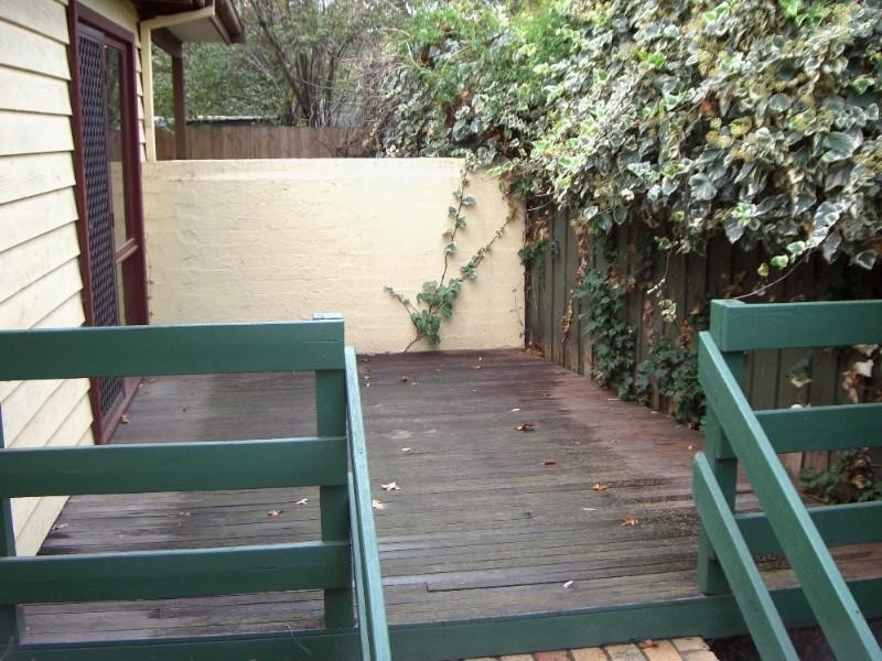 2/126 Somers Avenue, Macleod VIC 3085