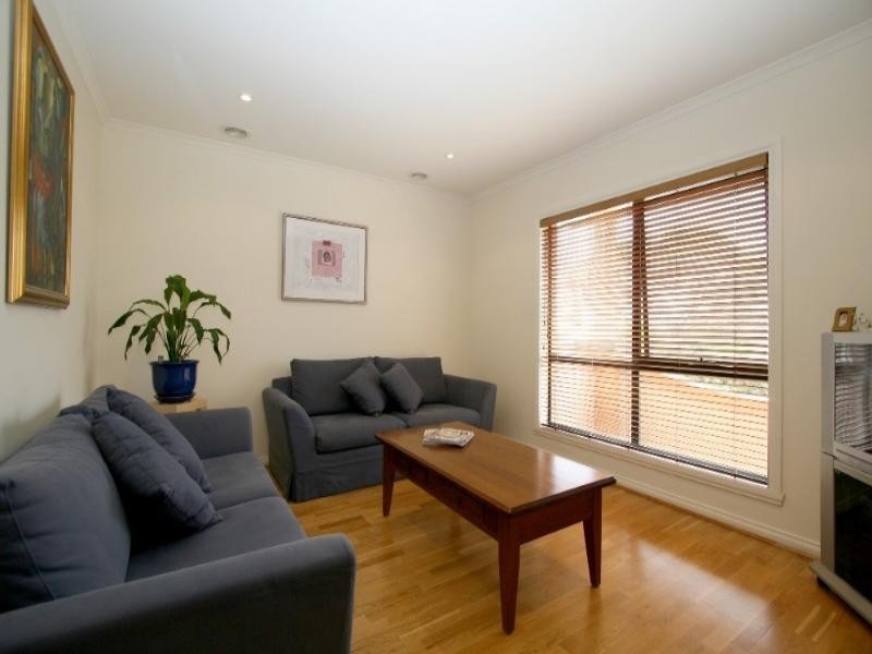 1/9 Watson Street, Macleod VIC 3085