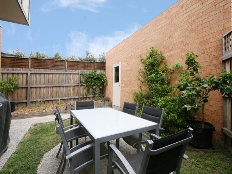 1/9 Watson Street, Macleod VIC 3085