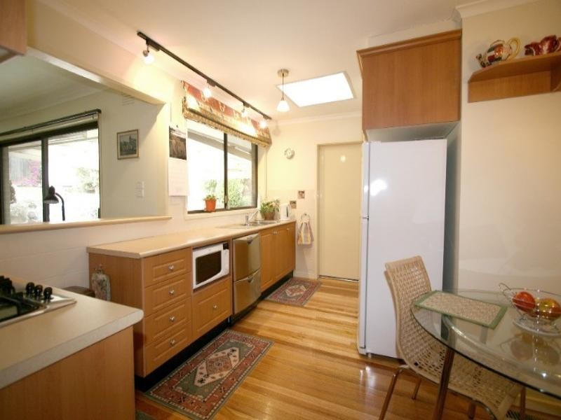 17 Lynwood Crescent, Lower Plenty VIC 3093