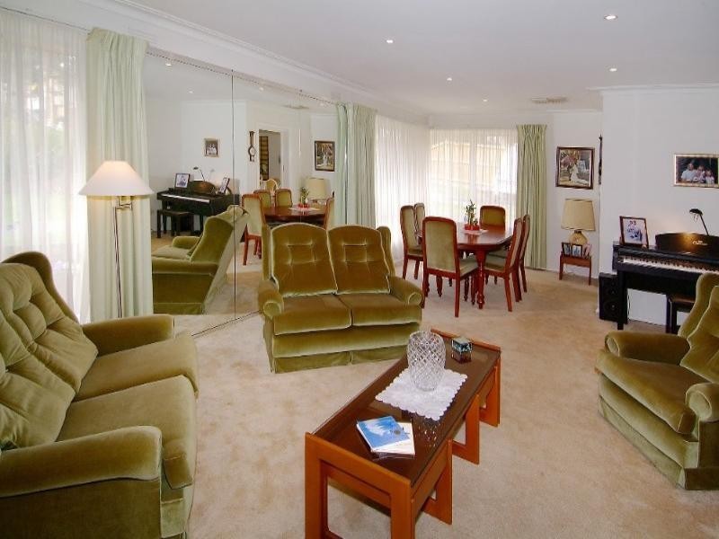 25 Williams Road, Greensborough VIC 3088