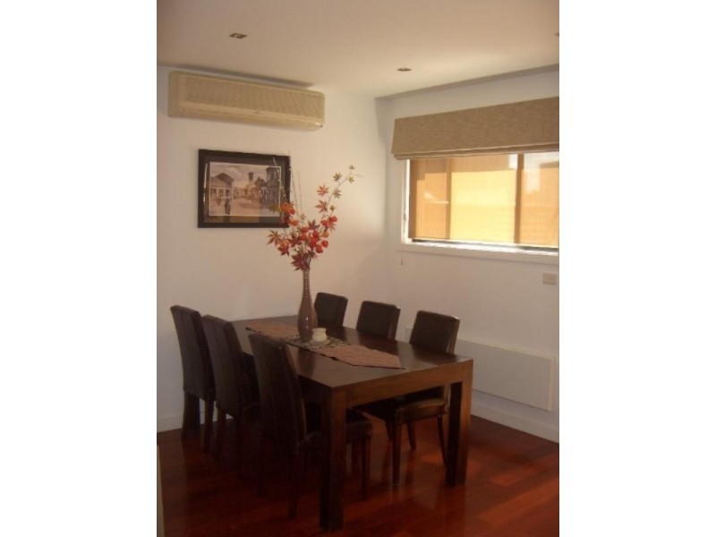 6 Ruby Walk, Greensborough VIC 3088