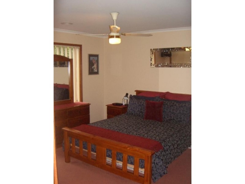 19 St James Court, Watsonia VIC 3087