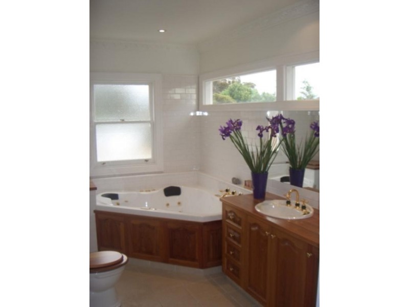 76 Alexandra Street, Greensborough VIC 3088