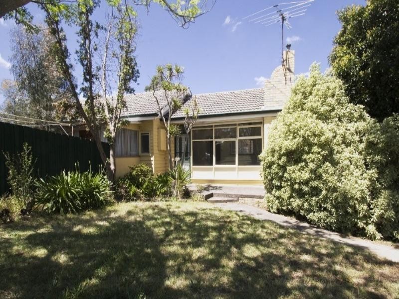 43 Scotland Avenue, Greensborough VIC 3088