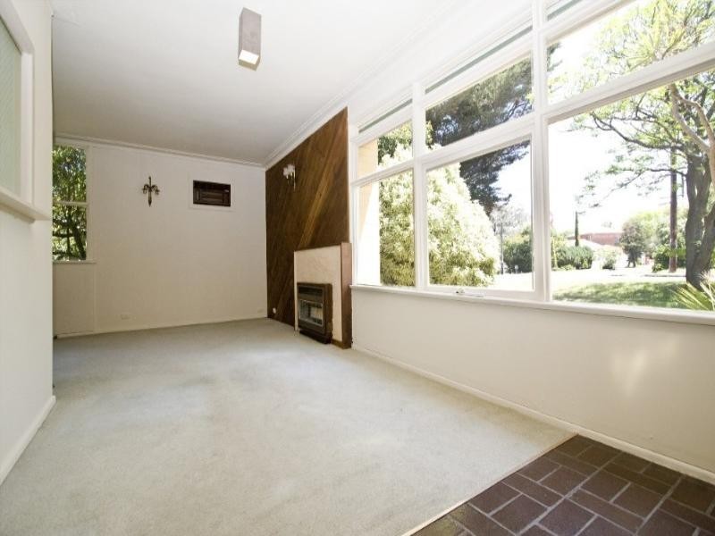 43 Scotland Avenue, Greensborough VIC 3088