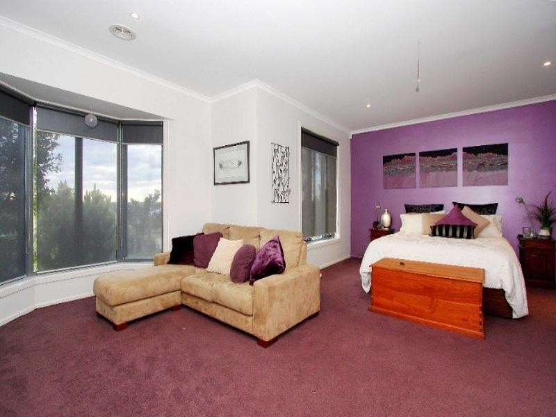 6 Hilltop Mews, Doreen VIC 3754