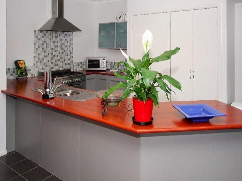 6 Hilltop Mews, Doreen VIC 3754