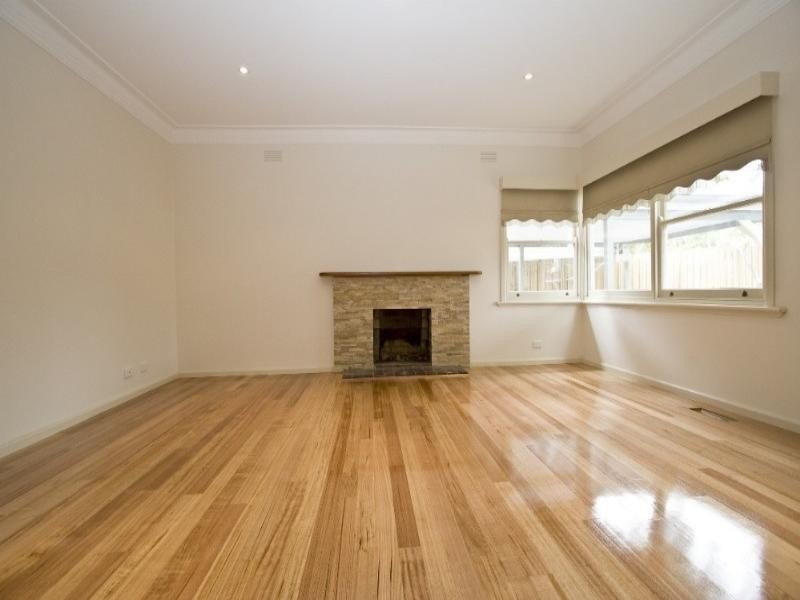 1/16 Morwell Avenue, Watsonia VIC 3087