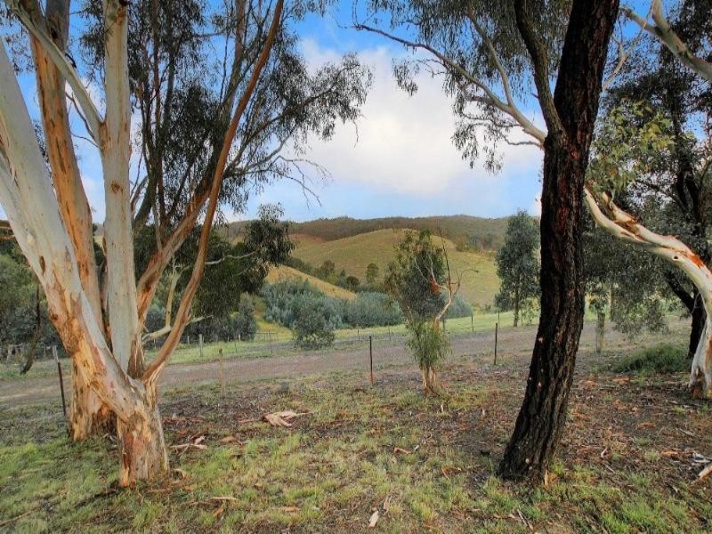 300 Hurstbridge-Arthurs Creek Road, Hurstbridge VIC 3099